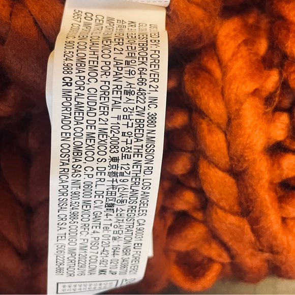Zara Chunky Cozy Funky Textured Knit Hat - Women OS - Rust - Picture 2 of 3